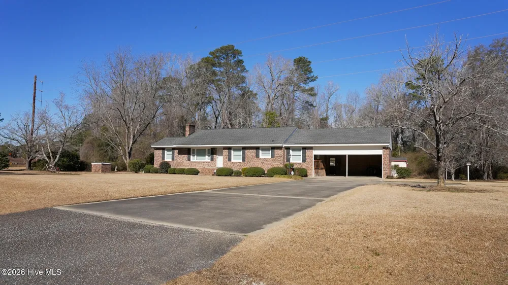291 Whitehall Road Whiteville, NC 28472
