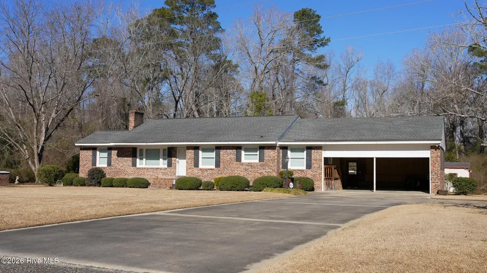 291 Whitehall Road Whiteville, NC 28472