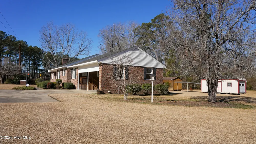 291 Whitehall Road Whiteville, NC 28472