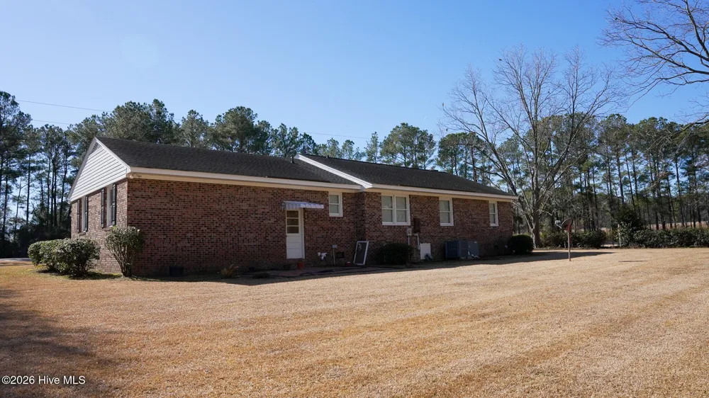 291 Whitehall Road Whiteville, NC 28472