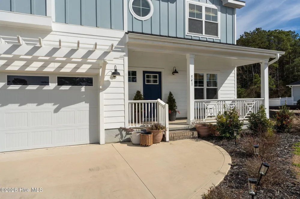 541 Moss Lake Lane Holly Ridge, NC 28445