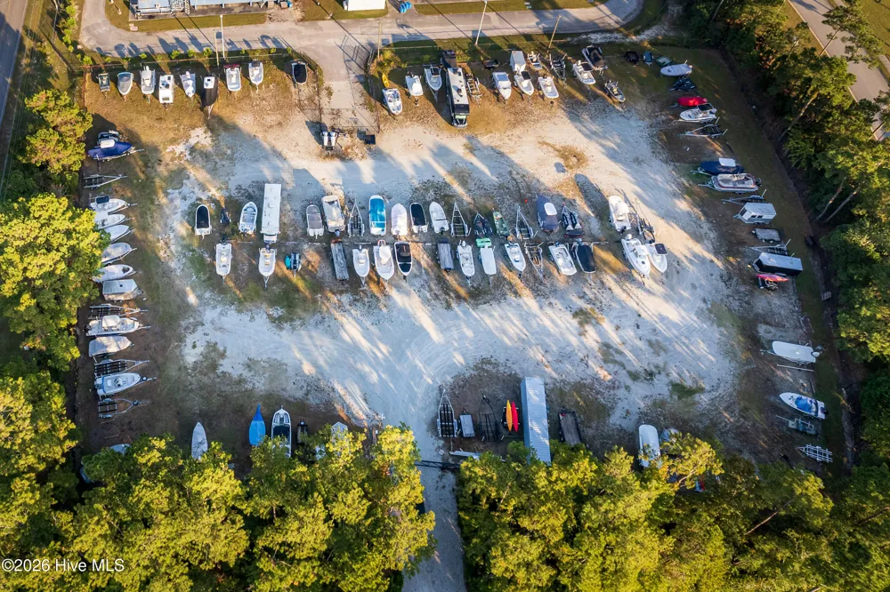 541 Moss Lake Lane Holly Ridge, NC 28445