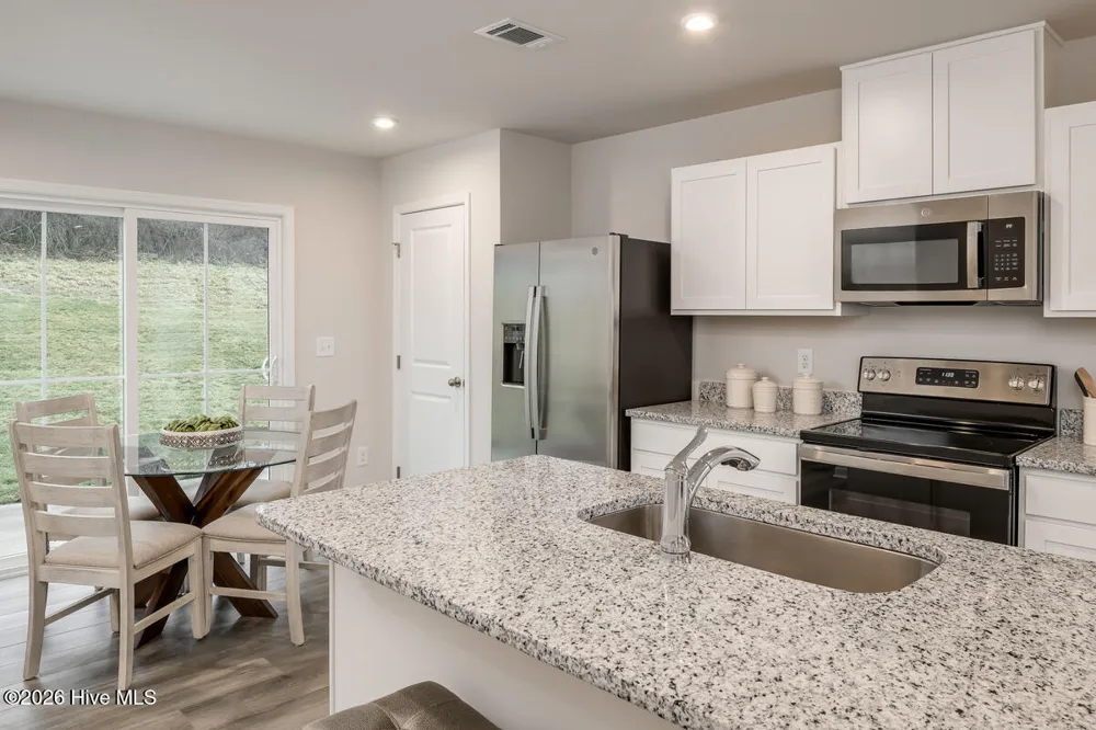 1424 Pine Log Trail NE Bolivia, NC 28422