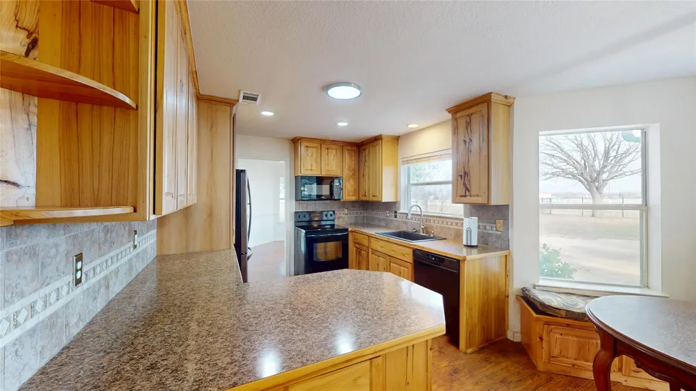 5909 County Road 488 Nevada, TX 75173