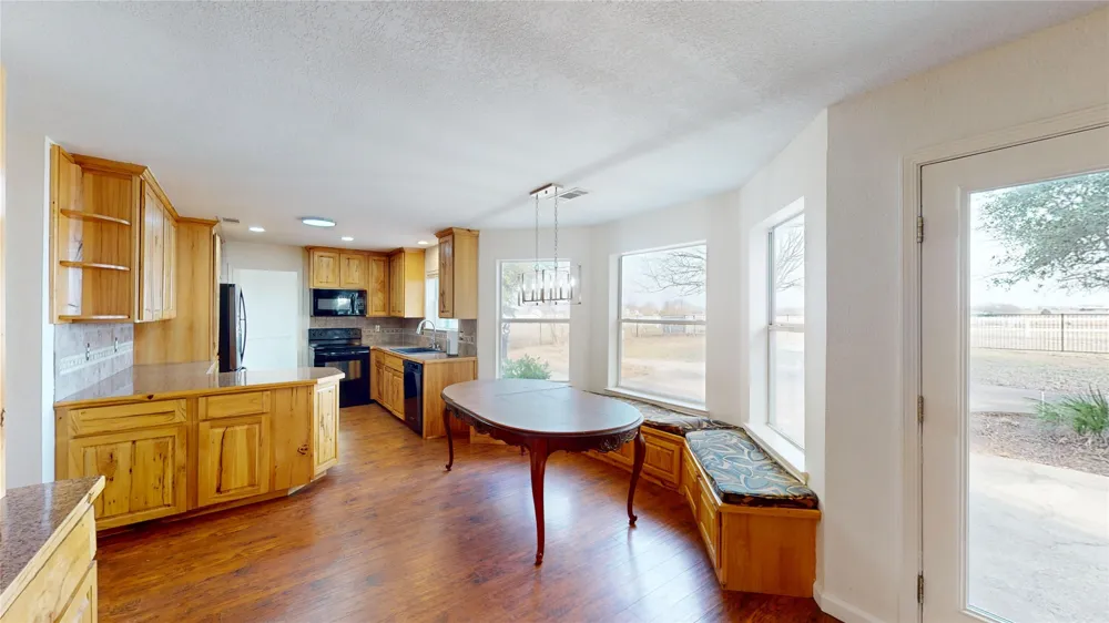 5909 County Road 488 Nevada, TX 75173