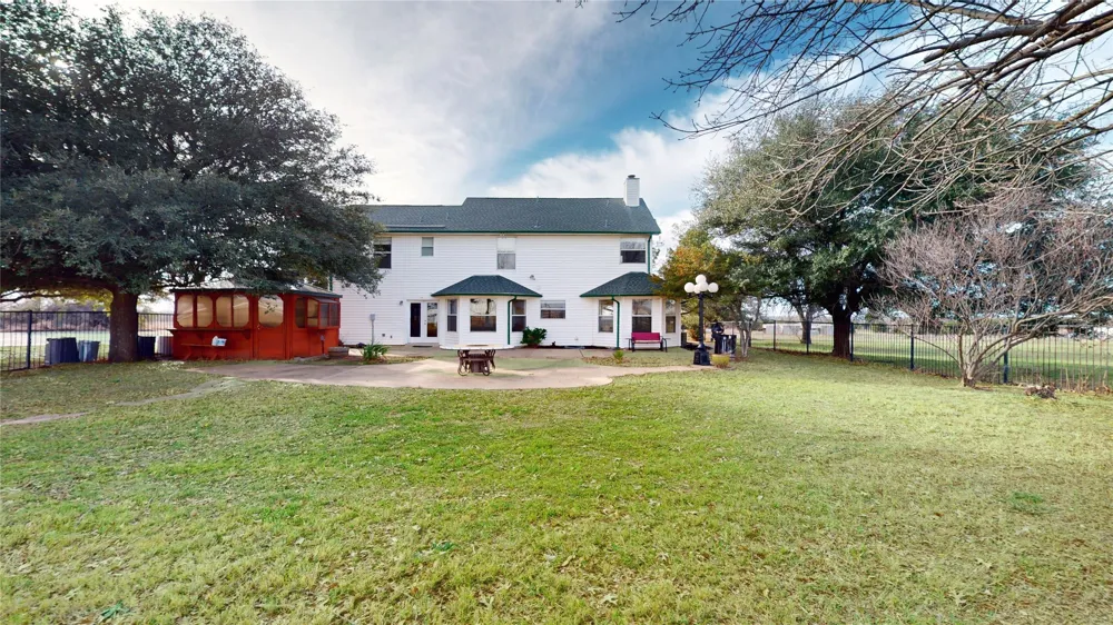 5909 County Road 488 Nevada, TX 75173