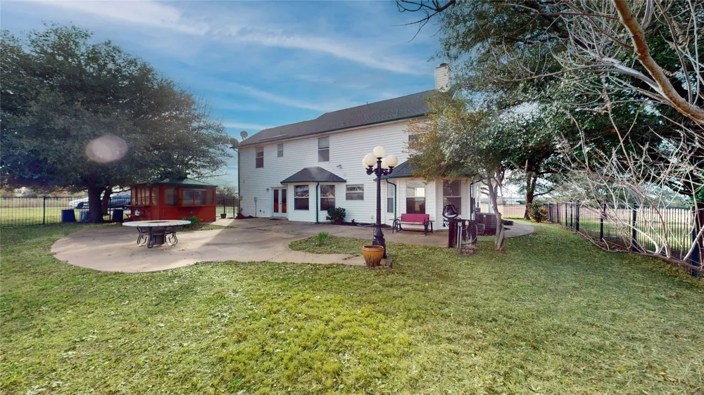 5909 County Road 488 Nevada, TX 75173