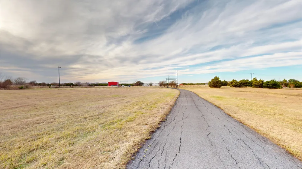 5909 County Road 488 Nevada, TX 75173