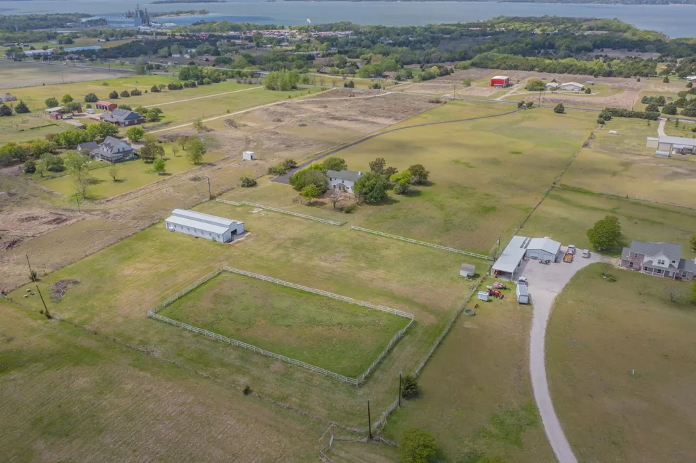 5909 County Road 488 Nevada, TX 75173