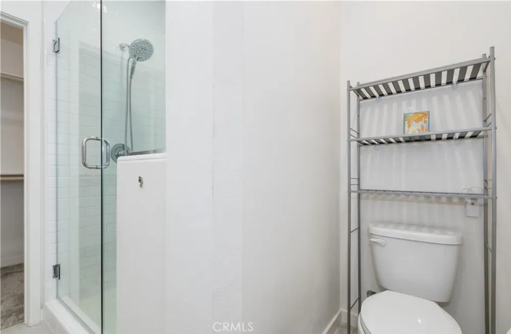 606 White Oaks Lake Forest, CA 92610
