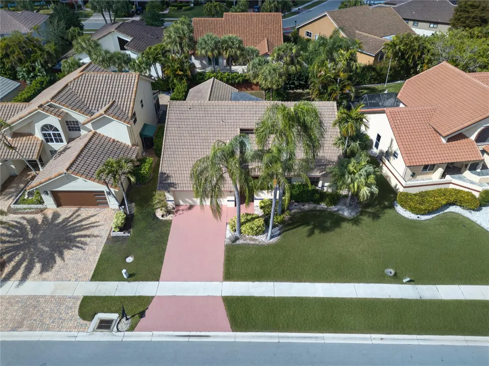 23203 L Ermitage Circle