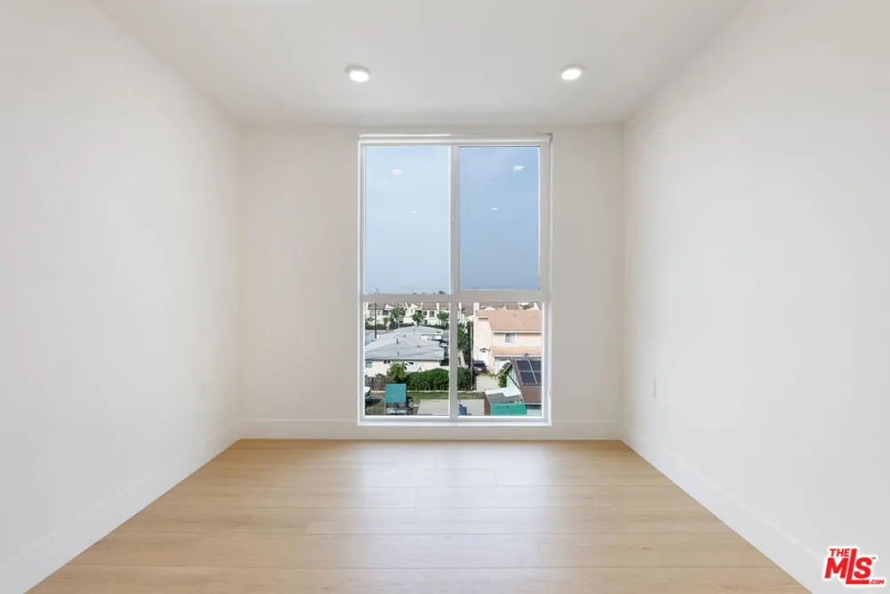 8561 Belmont Street #6 Cypress, CA 90630