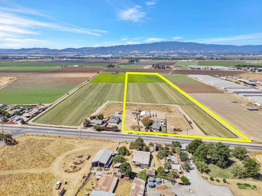 2712 Ferguson Road Gilroy, CA 95020