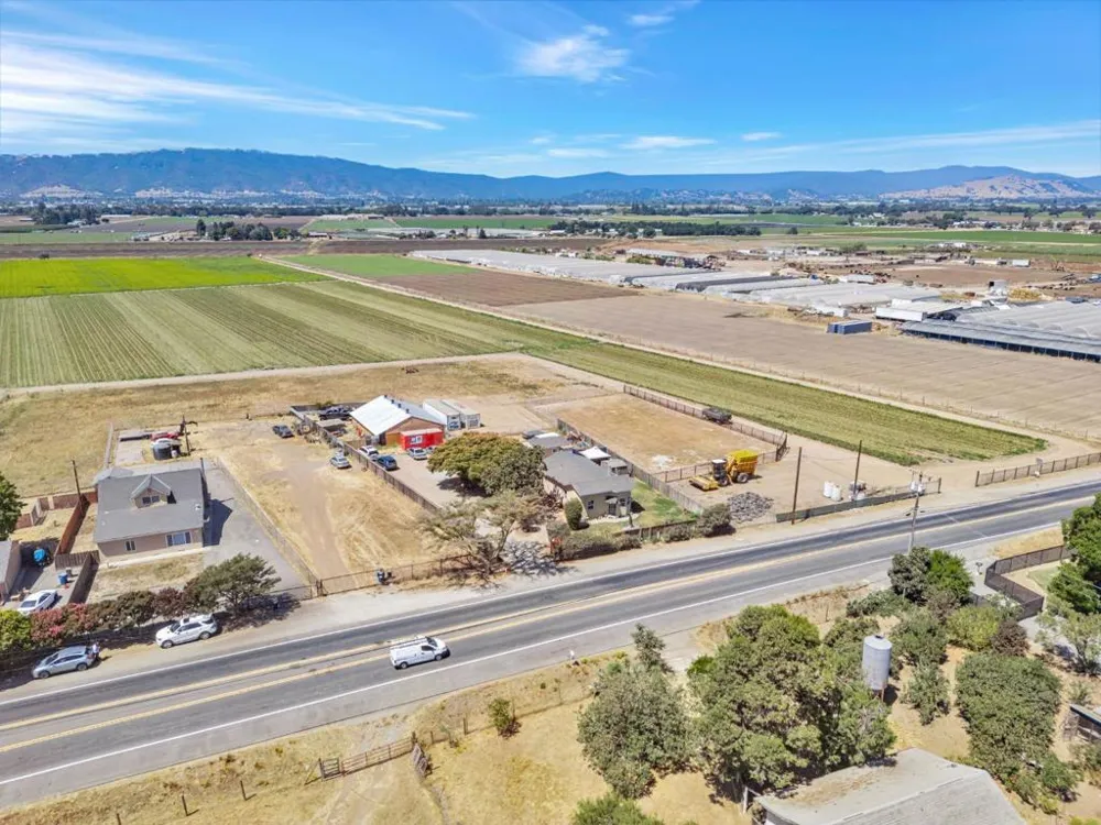 2712 Ferguson Road Gilroy, CA 95020