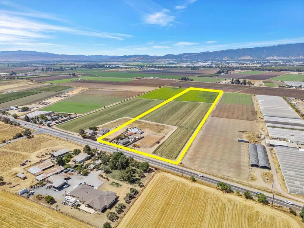 2712 Ferguson Road Gilroy, CA 95020