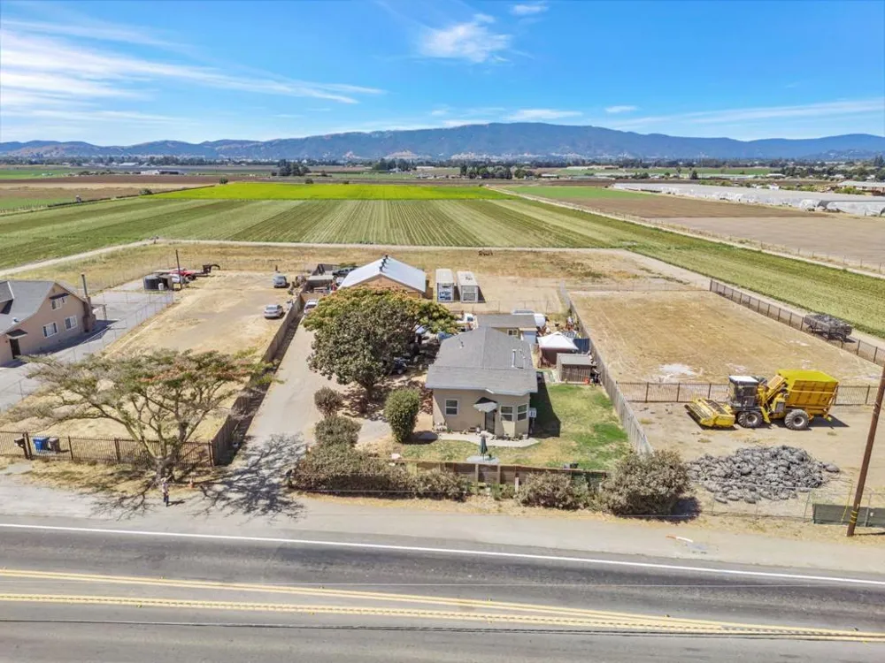 2712 Ferguson Road Gilroy, CA 95020