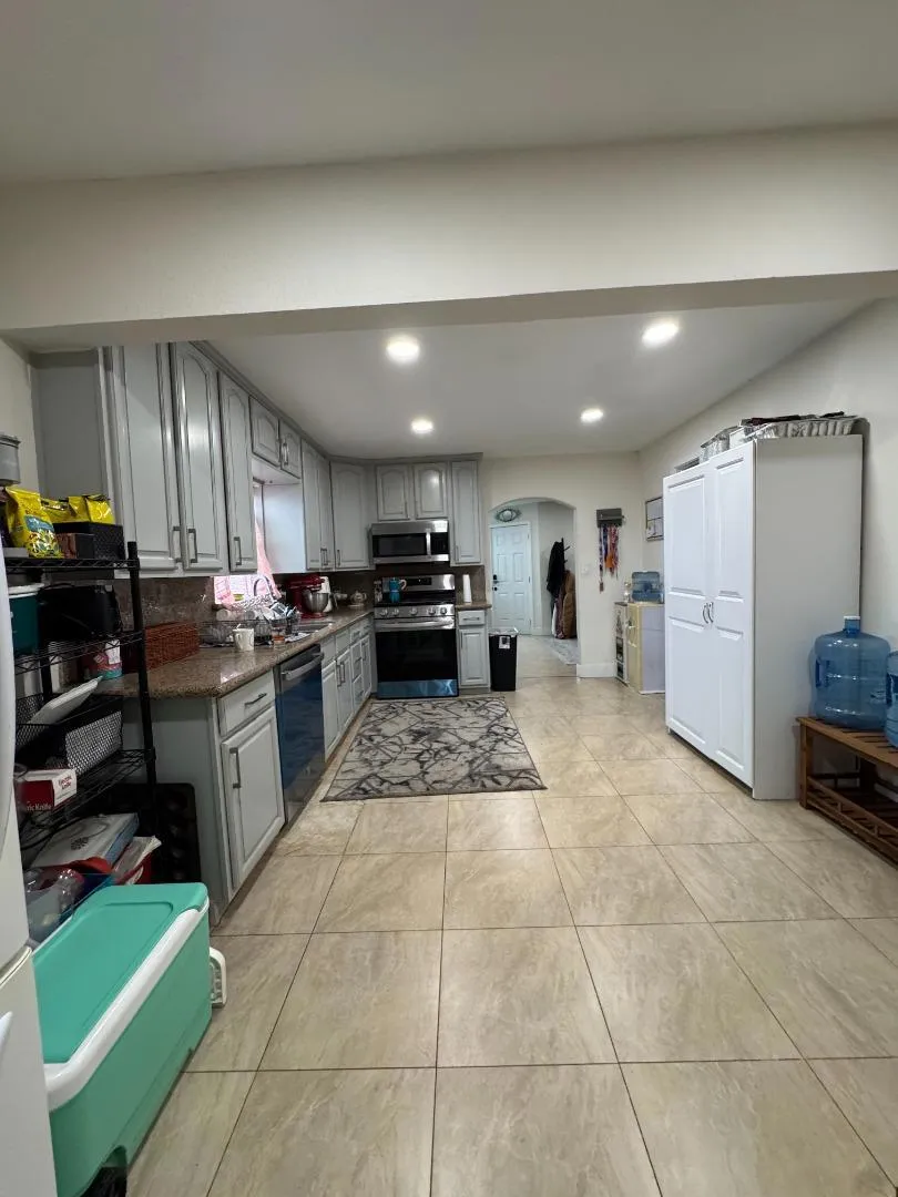 2712 Ferguson Road Gilroy, CA 95020
