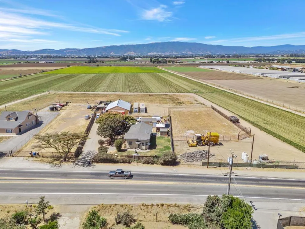 2712 Ferguson Road Gilroy, CA 95020
