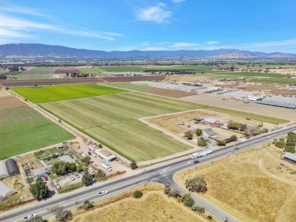 2712 Ferguson Road Gilroy, CA 95020