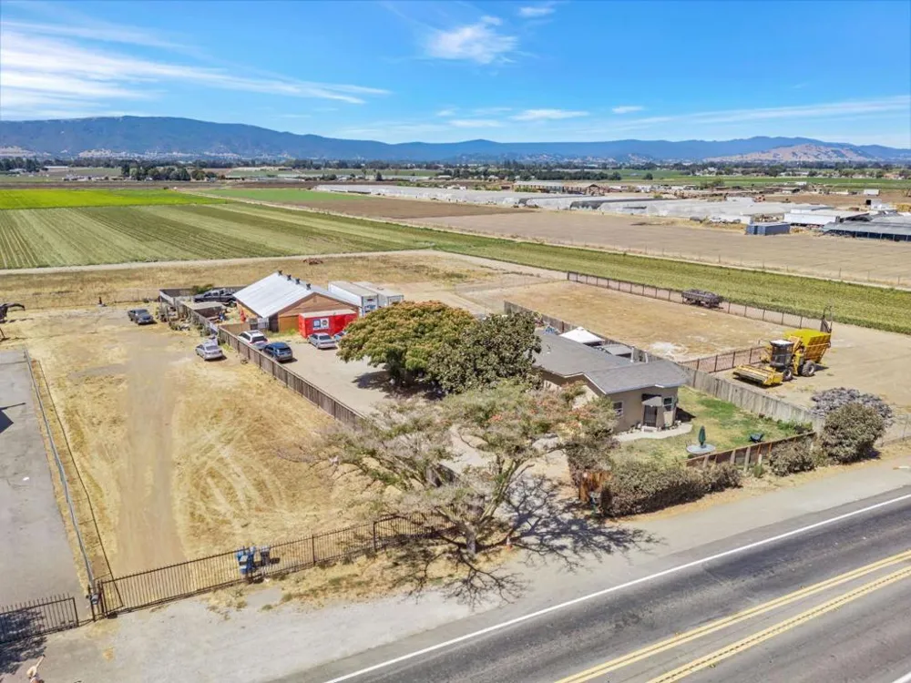 2712 Ferguson Road Gilroy, CA 95020