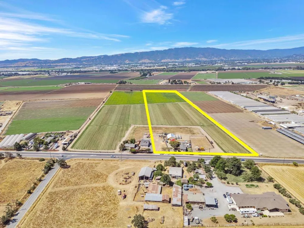 2712 Ferguson Road Gilroy, CA 95020