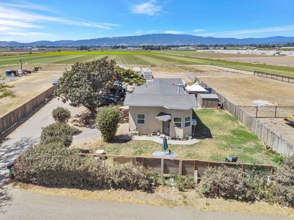 2712 Ferguson Road Gilroy, CA 95020