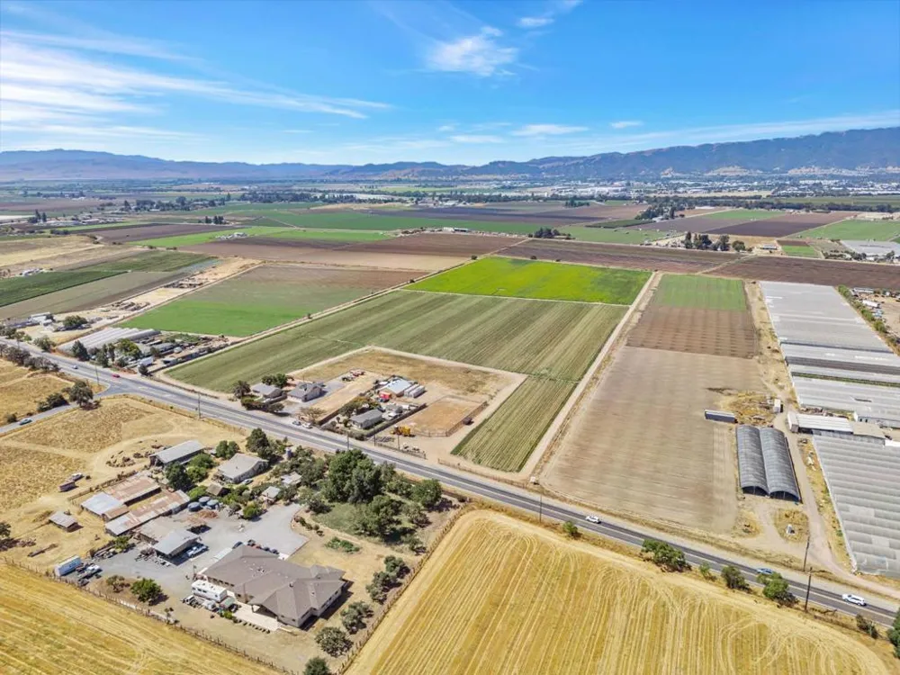 2712 Ferguson Road Gilroy, CA 95020