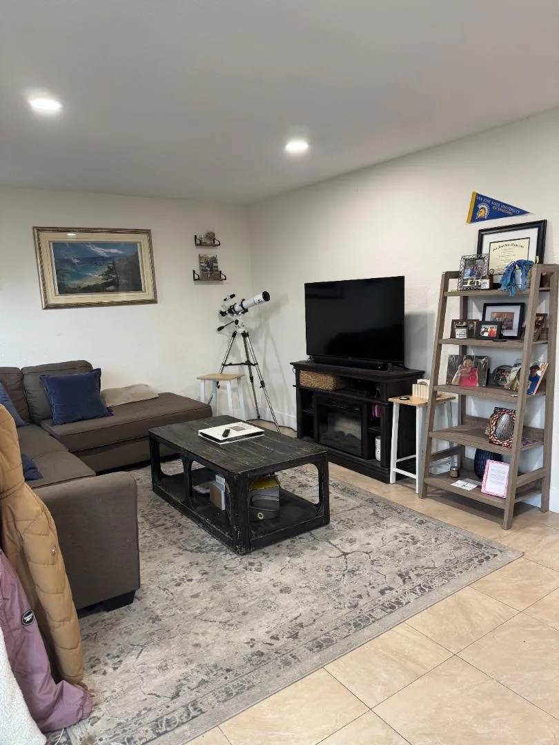 2712 Ferguson Road Gilroy, CA 95020