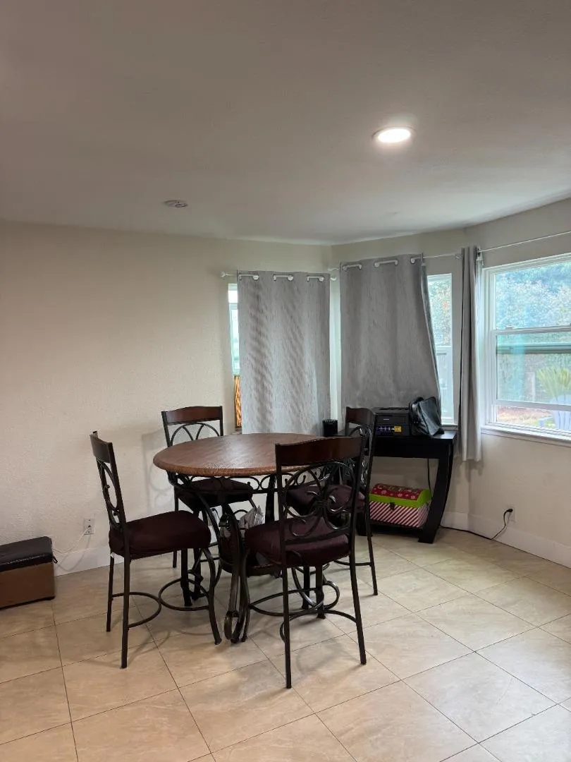 2712 Ferguson Road Gilroy, CA 95020