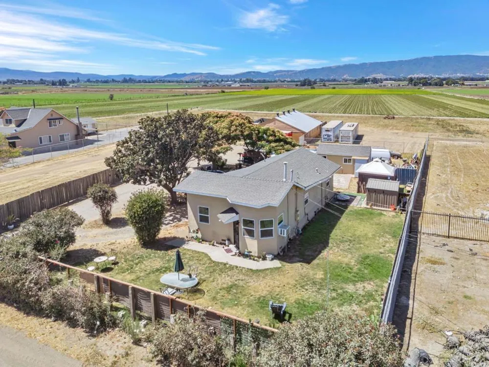2712 Ferguson Road Gilroy, CA 95020