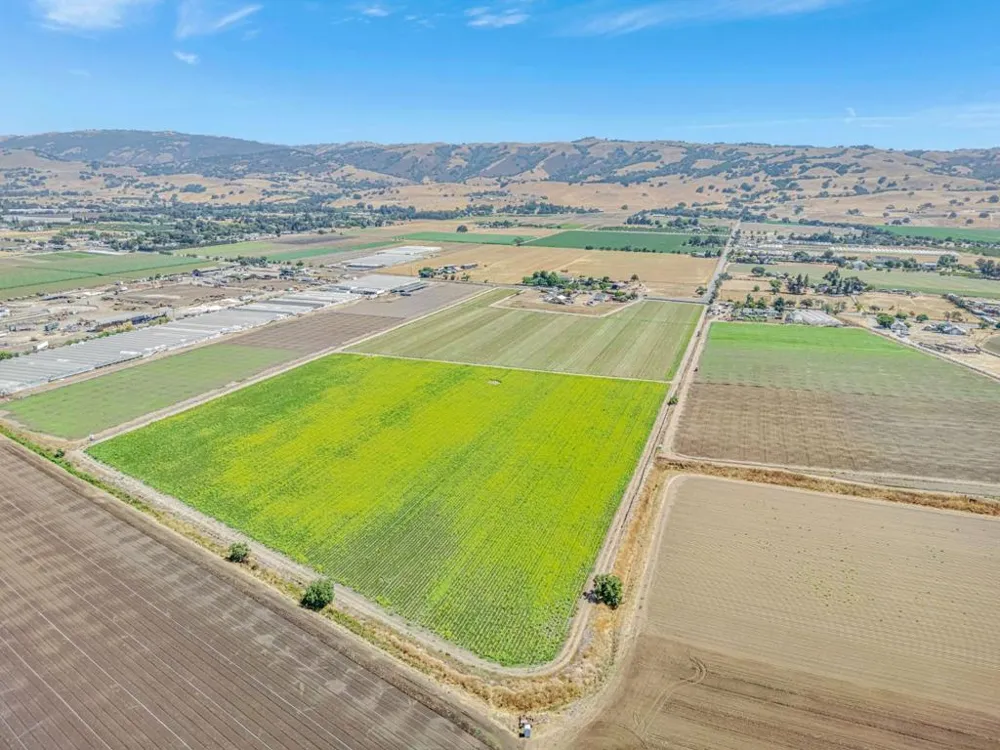 2718 Ferguson Road Gilroy, CA 95020