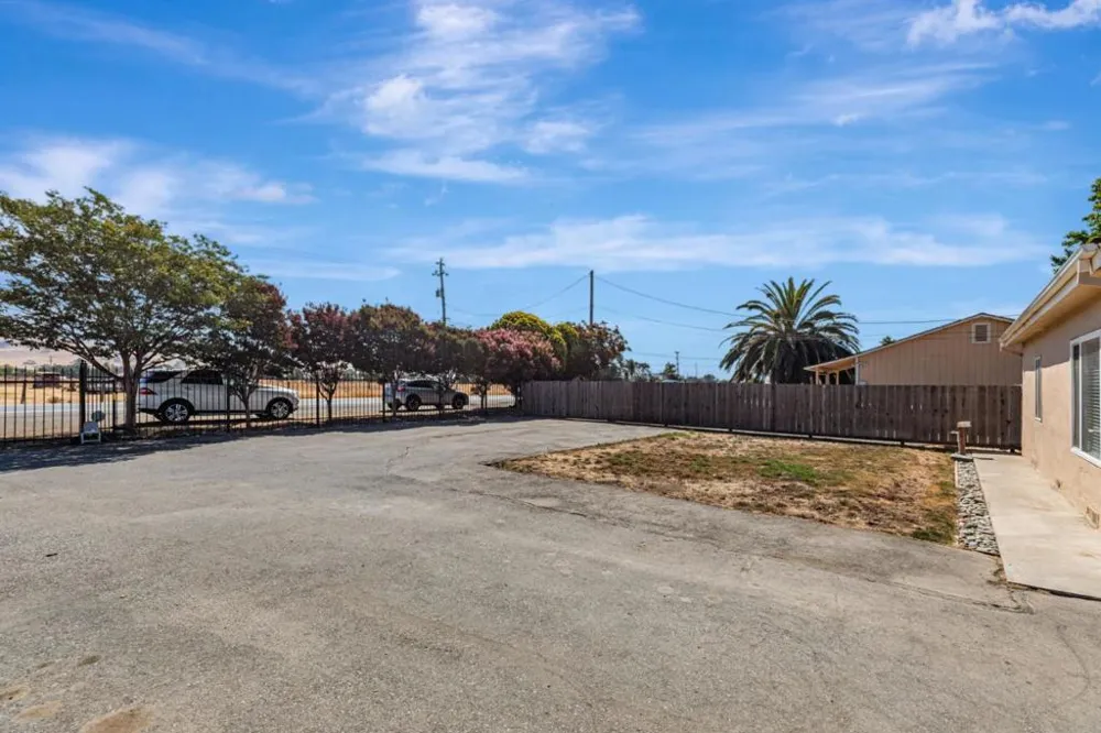 2718 Ferguson Road Gilroy, CA 95020