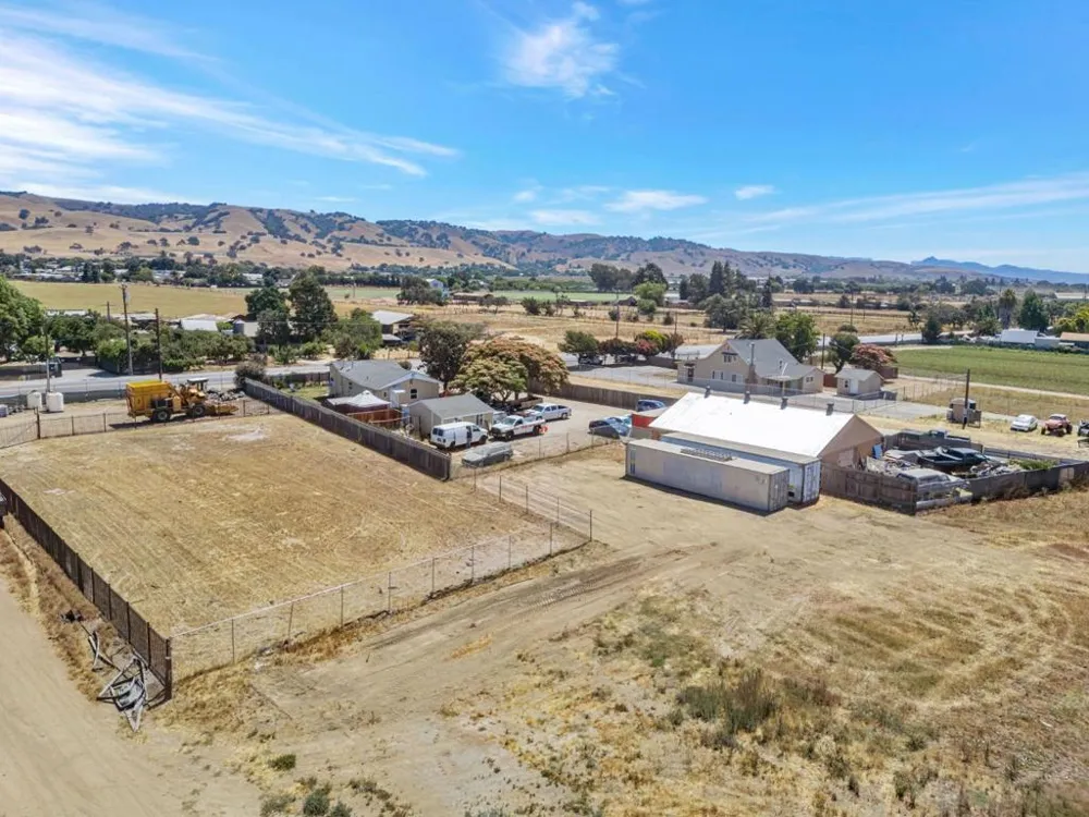 2712 Ferguson Road Gilroy, CA 95020