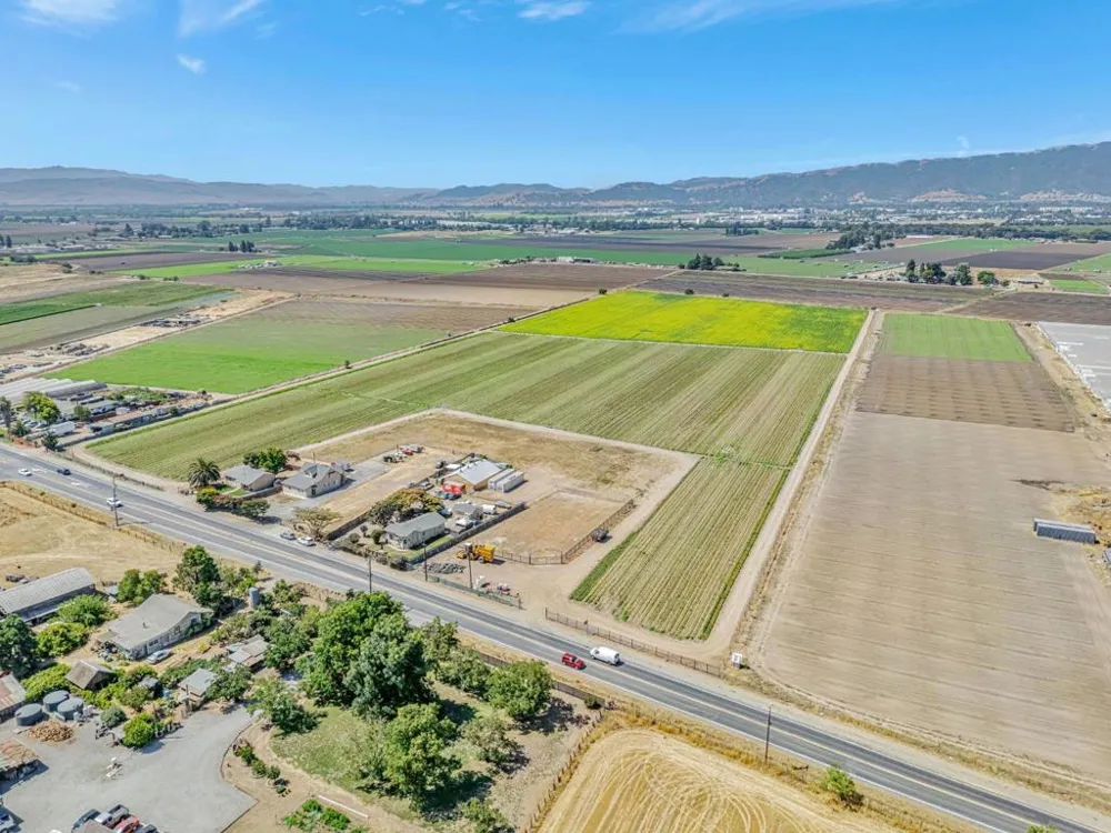 2718 Ferguson Road Gilroy, CA 95020