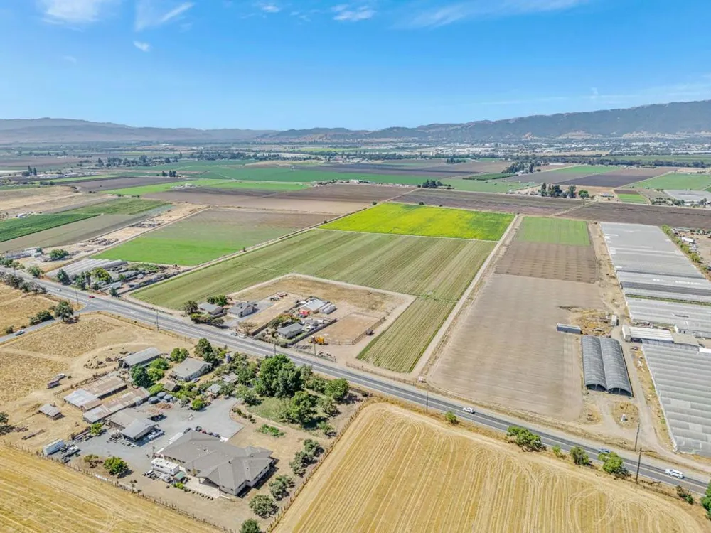 2718 Ferguson Road Gilroy, CA 95020
