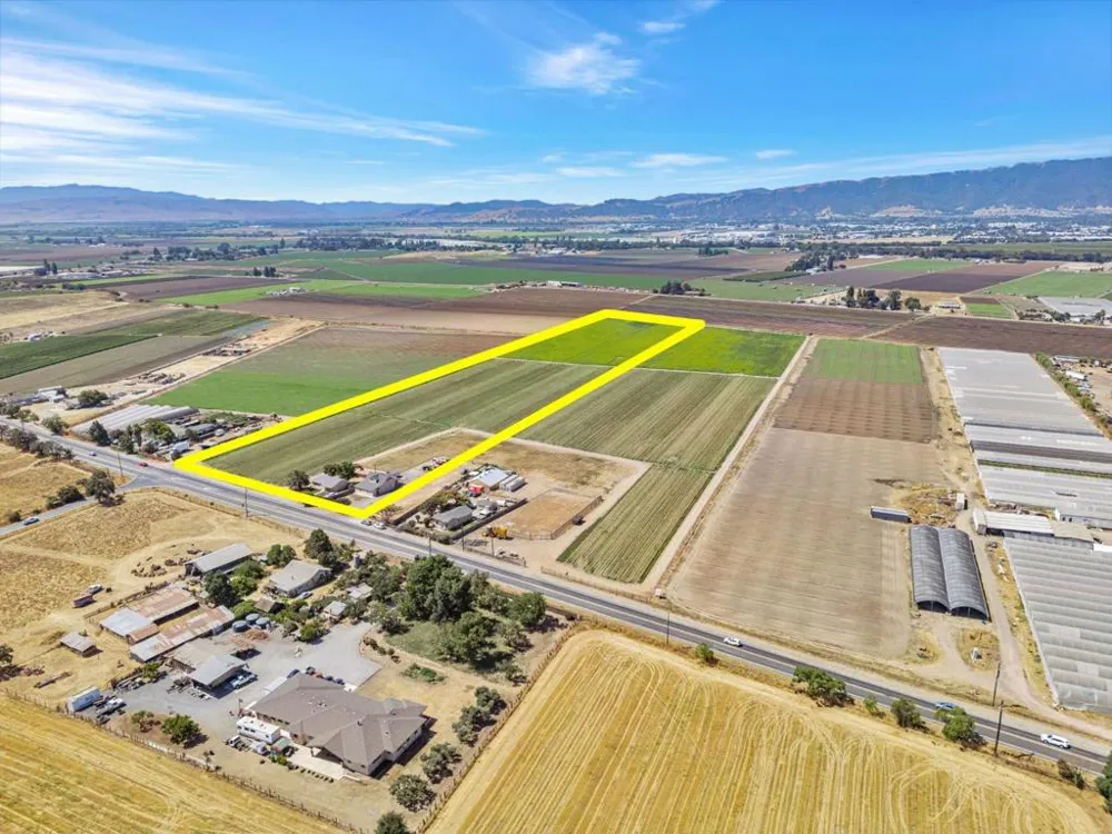 2718 Ferguson Road Gilroy, CA 95020