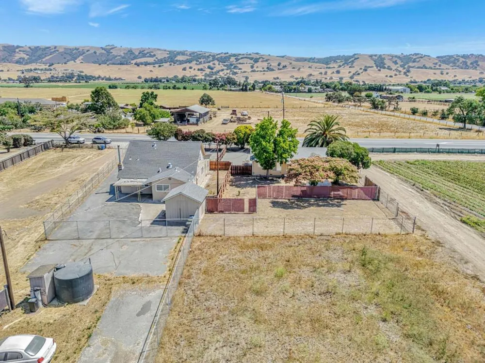 2718 Ferguson Road Gilroy, CA 95020