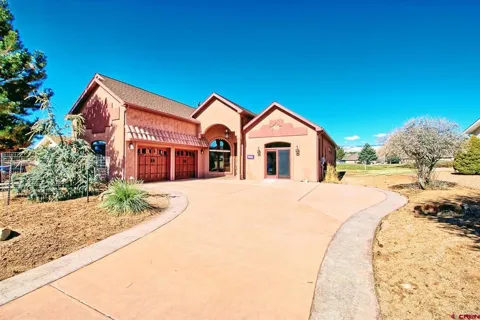 1180 SE Deer Creek Drive