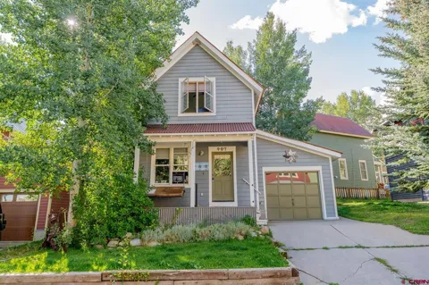 407 Horseshoe Drive