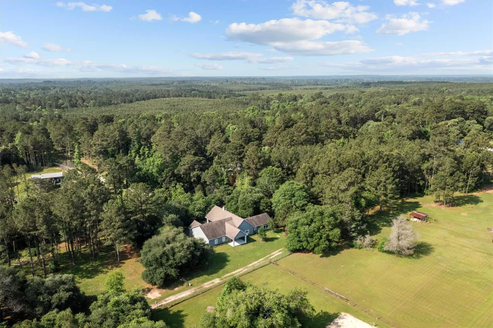 207 W Neyland Colmesneil, TX 75938
