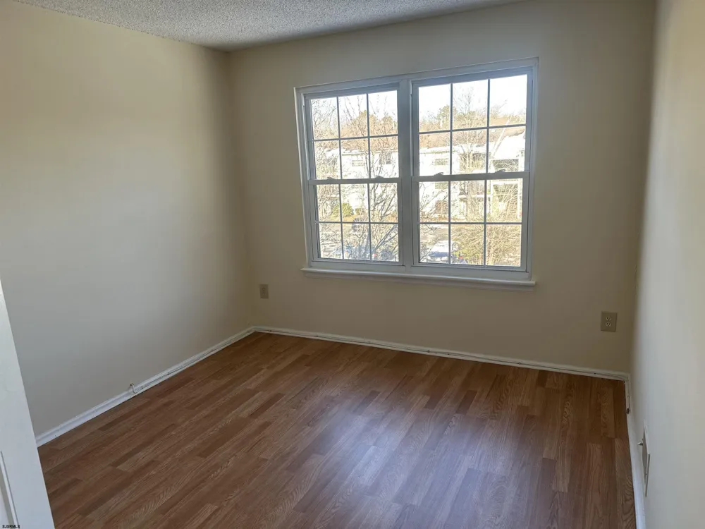 203 Colonial Ct Galloway Township, NJ 08205