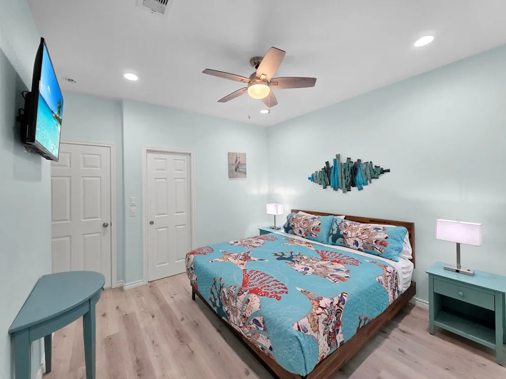 1120 Alex Drive Gilchrist, TX 77617