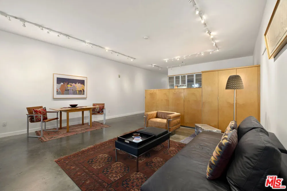 615 Hampton Drive #B104 Venice, CA 90291