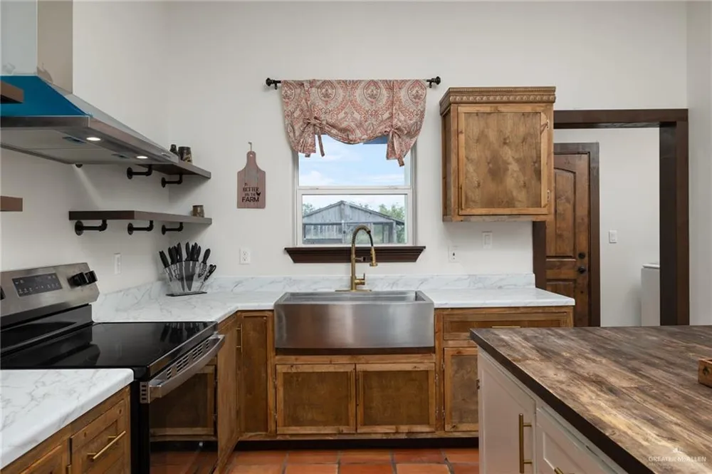 301 PVT 755 Ranches Encino, TX 78353