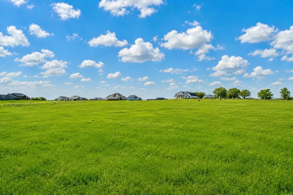 1549 Bluebonnet Ridge Drive Chappell Hill, TX 77426