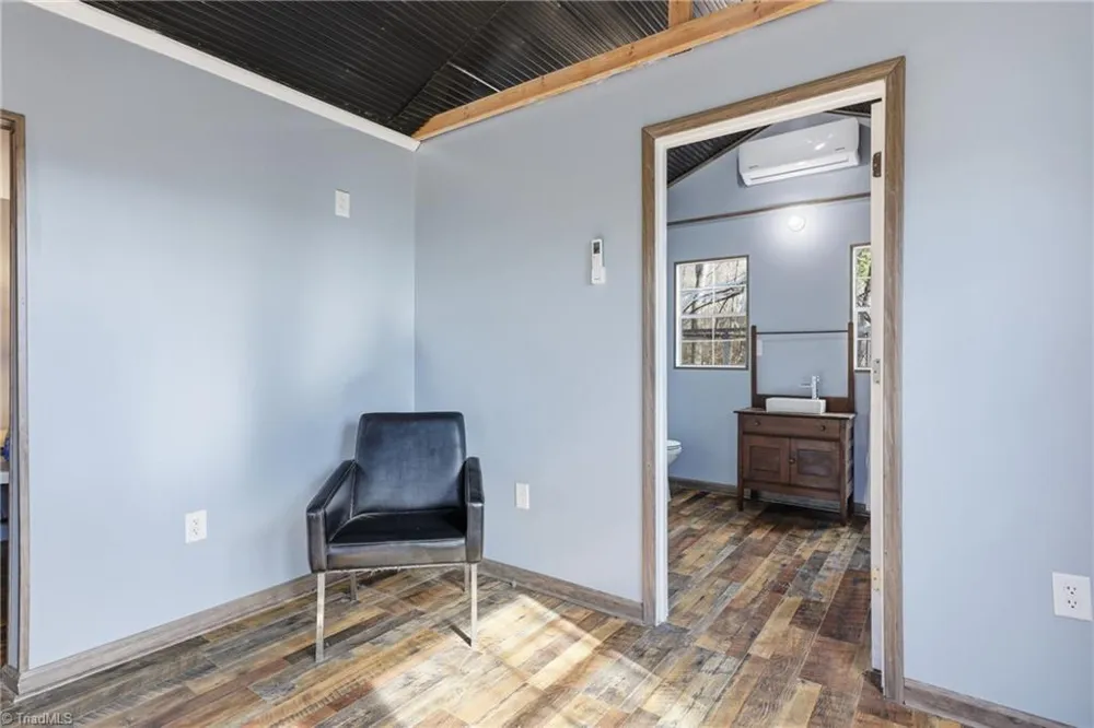 840 Summit Ridge Road Purlear, NC 28665