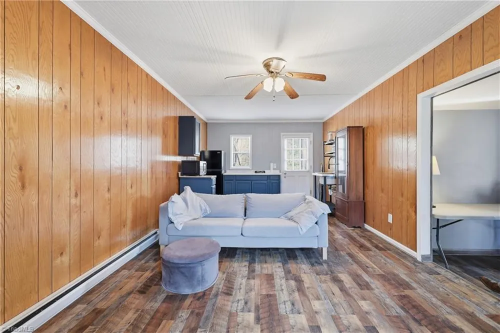 840 Summit Ridge Road Purlear, NC 28665