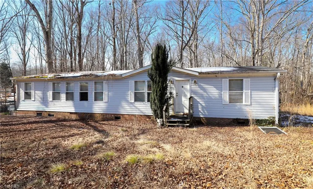 2669 Wagon Trail Pfafftown, NC 27040
