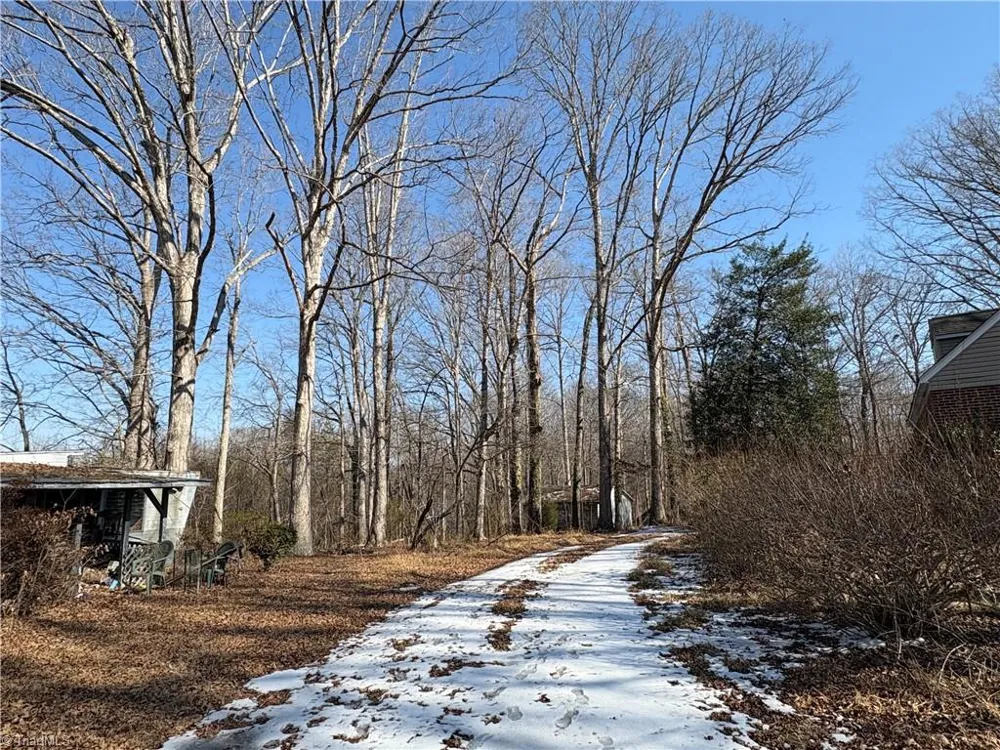 2669 Wagon Trail Pfafftown, NC 27040