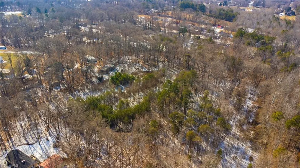 2669 Wagon Trail Pfafftown, NC 27040